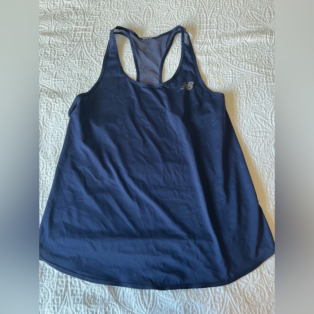 New balance tank size medium